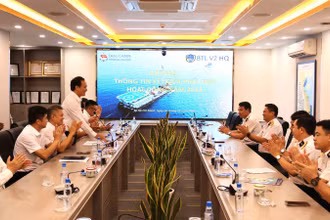 Buổi làm việc giữa Vùng 2 Hải quân và Công ty cổ phần dịch vụ biển Tân Cảng, Tổng Công ty Tân cảng Sài Gòn.