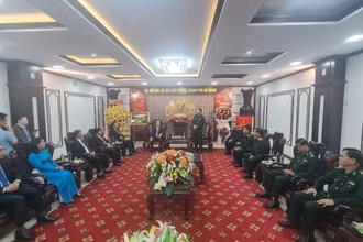 Chỉ huy trưởng Bộ đội Biên phòng Đà Nẵng báo cáo tình hình công tác bảo đảm quốc phòng, an ninh, xây dựng khu vực biên giới biển vững mạnh.
