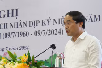 Chủ tịch Ủy ban nhân dân tỉnh Lào Cai Trịnh Xuân Trường dự và phát biểu chỉ đạo hội nghị.