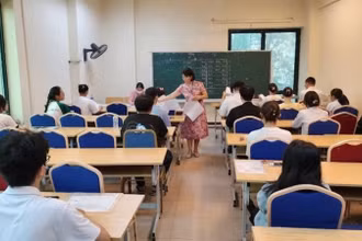 Thí sinh chuẩn bị làm bài thi kỳ thi đánh giá năng lực của Trường đại học Sư phạm Hà Nội (Ảnh: Quý Tùng)