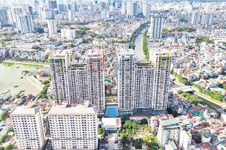 Nhiều khu chung cư tại Hà Nội thiết lập mức giá mới sau "cơn sốt" đầu năm 2024. (Ảnh MỸ HÀ) 