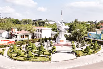Một góc thị xã Bến Cát hôm nay. 