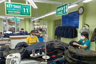 Sản xuất hàng dệt may xuất khẩu tại Tổng công ty cổ phần Dệt may Nam Ðịnh. 