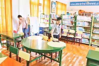 Trường tiểu học Liên Sơn, huyện Tuyên Hóa, tỉnh Quảng Bình phải lấy thư viện làm phòng học. 