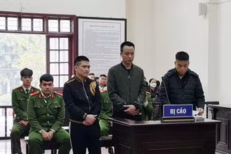 Các bị cáo tại phiên tòa.