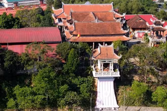 Chỉ có chùa Phật Quang Tự (ở giữa) là có giấy phép xây dựng; còn các công trình chung quanh không có giấy phép xây dựng.