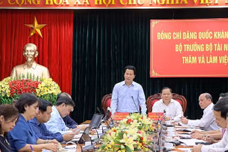 Đồng chí Đặng Quốc Khánh phát biểu tại buổi làm việc.