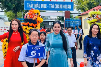 Hơn 160 ngàn học sinh các cấp tại Bạc Liêu nô nức trong ngày khai trường, chính thức bước vào năm học mới 2024-2025. (Ảnh: TRỌNG DUY)