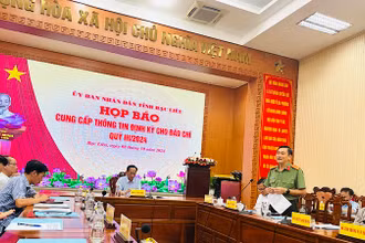 Quang cảnh cuộc họp báo do Ủy ban nhân dân tỉnh Bạc Liêu tổ chức vào chiều 8/10/2024. Ảnh: TRỌNG DUY