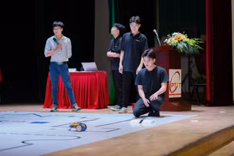 Đội đạt giải Nhất, For Fun, đang thi đấu