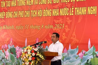 Bí thư Tỉnh ủy Hải Dương phát biểu tại buổi Lễ.