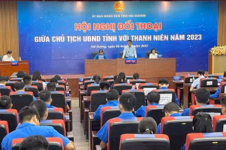 Hội nghị đối thoại giữa Chủ tịch Ủy ban nhân dân tỉnh Hải Dương với thanh niên.
