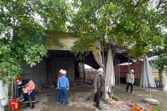 Khu lán tôn xây dựng không đúng quy định được lực lượng chức năng cưỡng chế tháo dỡ.