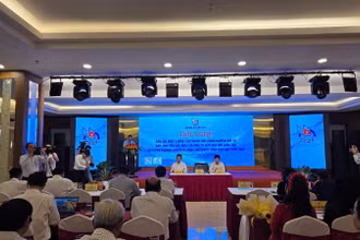 Quang cảnh hội nghị “Báo chí chất lượng cao trong bối cảnh chuyển đổi số đáp ứng yêu cầu mới của Điều lệ Giải báo chí quốc gia và tuyên truyền nhiệm vụ phát triển bền vững khu vực phía nam”.