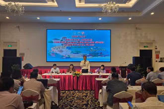 Quang cảnh họp báo giới thiệu.