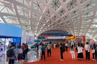 Hội chợ hàng tiêu dùng quốc tế Trung Quốc tổ chức giữa tháng 3/2023. (Ảnh: HỮU HƯNG)