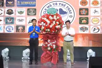 Lễ công bố quyết định thành lập Câu lạc bộ Mô-tô Quảng Ninh.
