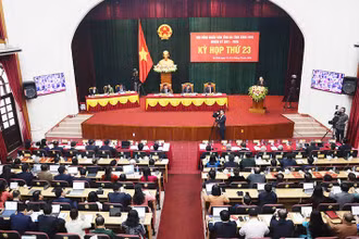 Kỳ họp thứ 23 Hội đồng nhân dân tỉnh Hà Tĩnh khóa 18 đã thông qua 26 nghị quyết chuyên đề. 