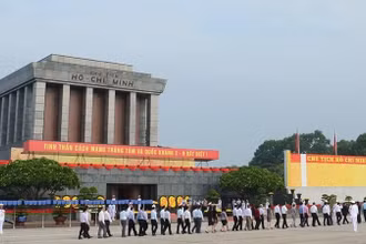 Lăng Chủ tịch Hồ Chí Minh mở cửa trở lại từ ngày 16/8