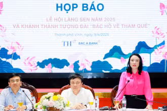 Giám đốc Sở Văn hóa, Thể thao và Du lịch tỉnh Nghệ An Trần Thị Mỹ Hạnh thông tin về công tác chuẩn bị và các hoạt động của Lễ hội Làng Sen năm 2025.