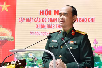 Đại tá Nguyễn Quốc Duẩn, Bí thư Đảng ủy, Chính ủy Binh chủng Đặc công phát biểu tại buổi gặp mặt. Ảnh: Báo Quân đội nhân dân.