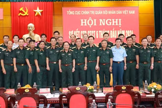 Thượng tướng Trịnh Văn Quyết và các đại biểu dự Hội nghị sơ kết công tác Đảng, công tác chính trị 6 tháng đầu năm 2024.