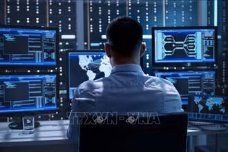 Một trung tâm an ninh mạng. Ảnh minh họa: Transcosmos/TTXVN