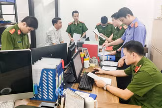 Công an Bắc Giang thực hiện bắt giữ Hắc Hoàng Ngọc.