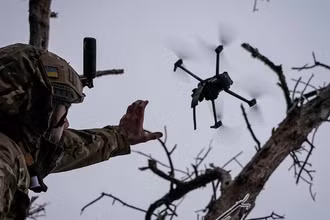 [Video] UAV mới của Ukraine đe dọa nhà máy lọc dầu lớn nhất Nga