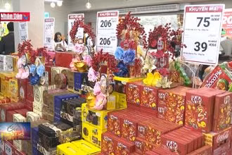 Vinmart tân trang phuc vụ người dân đón Tết