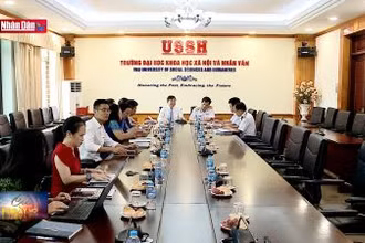Tặng học bổng toàn phần cho các sĩ quan hải quân hoàn thành nghĩa vụ quân sự
