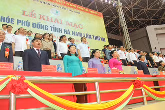 Các đại biểu dự Lễ khai mạc Hội khỏe Phù Đổng tỉnh Hà Nam năm 2024.