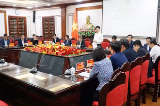 Các đại biểu dự hội nghị