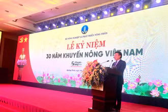Giám đốc Trung tâm Khuyến nông quốc gia Lê Quốc Thanh phát biểu tại lễ kỷ niệm.