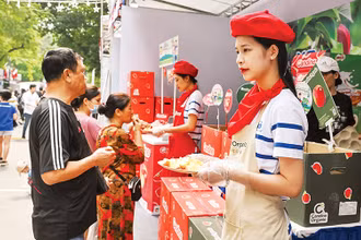 Ẩm thực và văn hóa Pháp tại phố đi bộ hồ Hoàn Kiếm