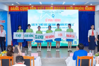 Thiếu nhi gửi thông điệp "Nói không với thuốc lá”.