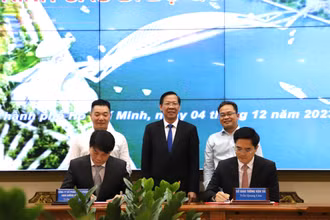 Sở Giao thông vận tải Thành phố Hồ Chí Minh ký kết Biên bản thỏa thuận tài trợ xây dựng Cầu đi bộ qua sông Sài Gòn với Nutifood.