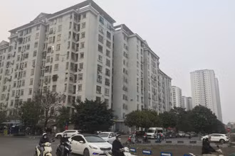 Nhiều chung cư cao tầng gây quá tải hạ tầng đô thị. 