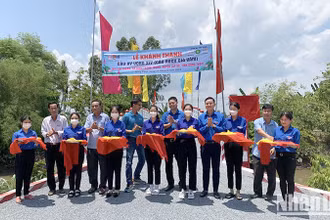 Khánh thành cầu Hy Vọng 277 (cầu Rạch Gia Vàm, tại ấp Tân Thạnh, xã Bình Thạnh Trung, huyện Lấp Vò, tỉnh Đồng Tháp).