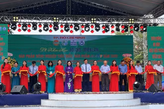 Nghi thức khai mạc Hội chợ, triển lãm sản phẩm nông nghiệp tiêu biểu, sản phẩm OCOP năm 2023.