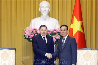 Chủ tịch nước Võ Văn Thưởng tiếp Chánh án Tòa án tối cao Liên bang Nga. (Ảnh: TTXVN)