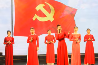 Tiết mục văn nghệ tại Chương trình. 