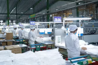 Một dây chuyền sản xuất xanh trong nhà máy ở Hải Dương. (Ảnh: PV)
