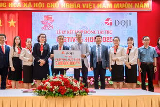 Lần đầu tiên Tập đoàn Vàng bạc Đá quý DOJI đồng hành cùng Festival Huế 2025 với danh vị “Nhà tài trợ kim cương”.