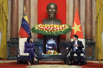 Chủ tịch nước Lương Cường tiếp Phó Tổng thống Thường trực Cộng hòa Bolivar Venezuela Delcy Rodriguez Gomez.