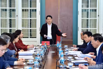 Chủ tịch nước Lương Cường làm việc với Văn phòng Chủ tịch nước.