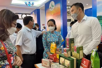 Nông sản, thực phẩm Việt Nam ngày càng được khách hàng trong nước và quốc tế biết đến. (Ảnh Mạnh Hảo)