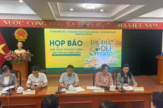 Ban Tổ chức thông tin về Giải Golf Thủ Đức open lần thứ 2. (Ảnh: Anh Tuấn)