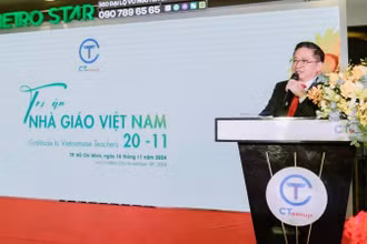 Chủ tịch Tập đoàn CT Group Trần Kim Chung chia sẻ tại sự kiện.