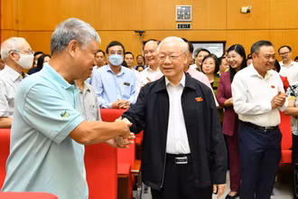 Vững tin vào sự lãnh đạo của Đảng, khó khăn nào cũng vượt qua